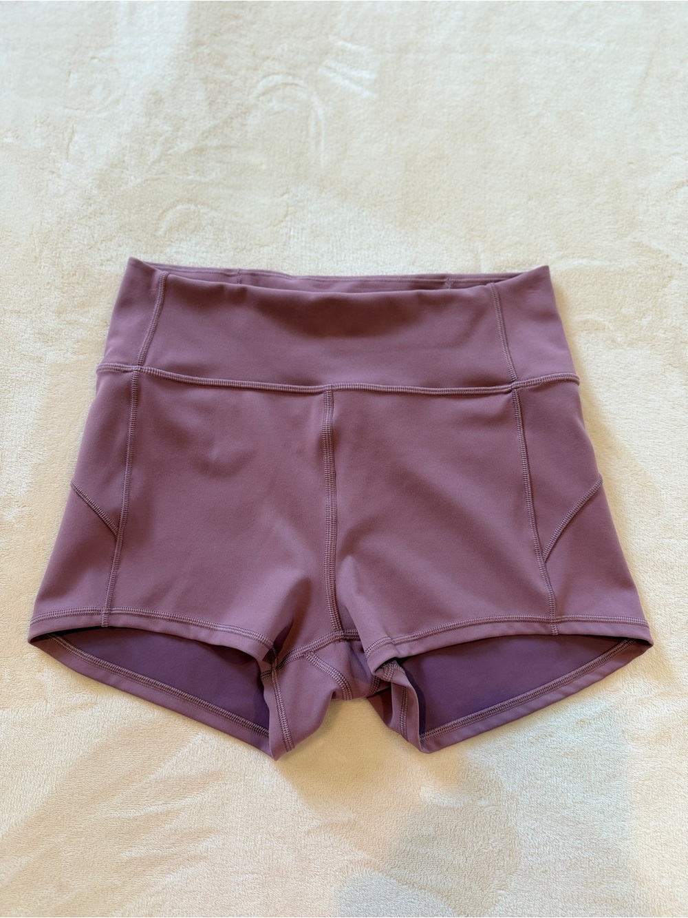 Lululemon In Movement Short - Picture 3 of 8